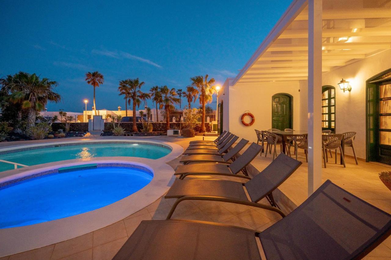 Villa Milan Puerto del Carmen  Extérieur photo