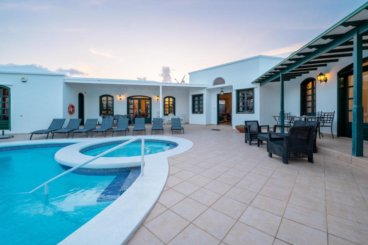 Villa Milan Puerto del Carmen  Extérieur photo