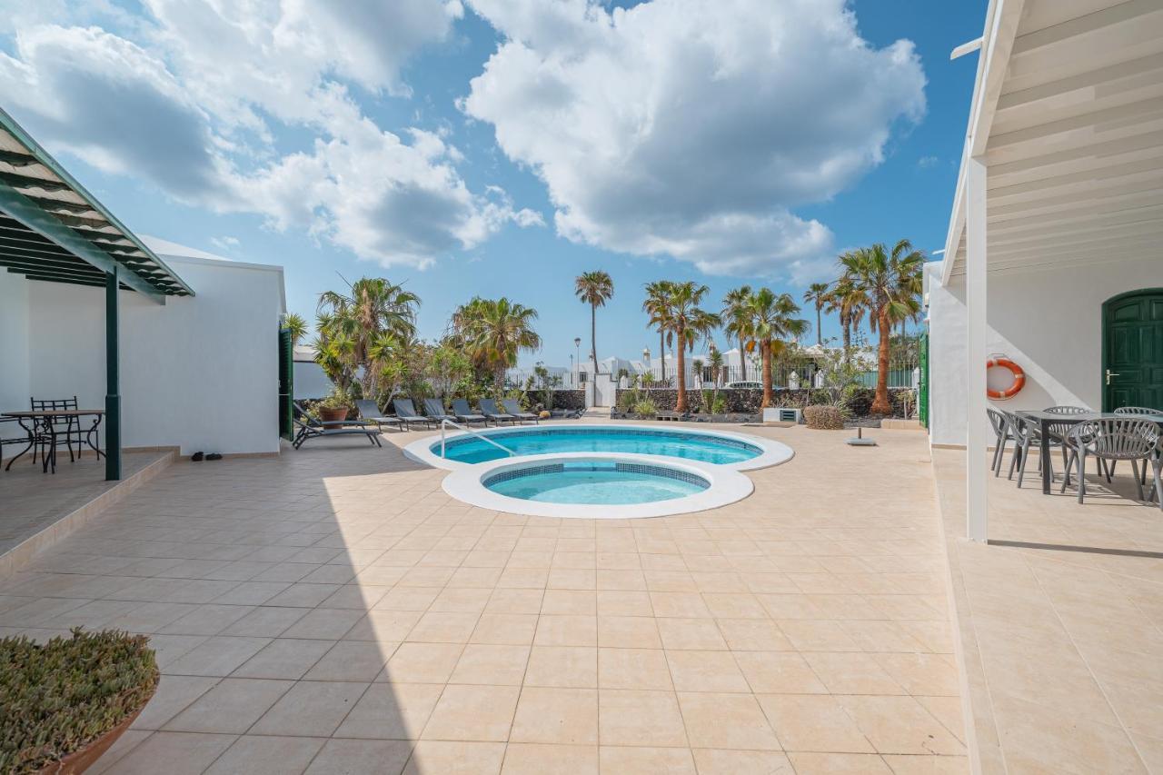 Villa Milan Puerto del Carmen  Extérieur photo