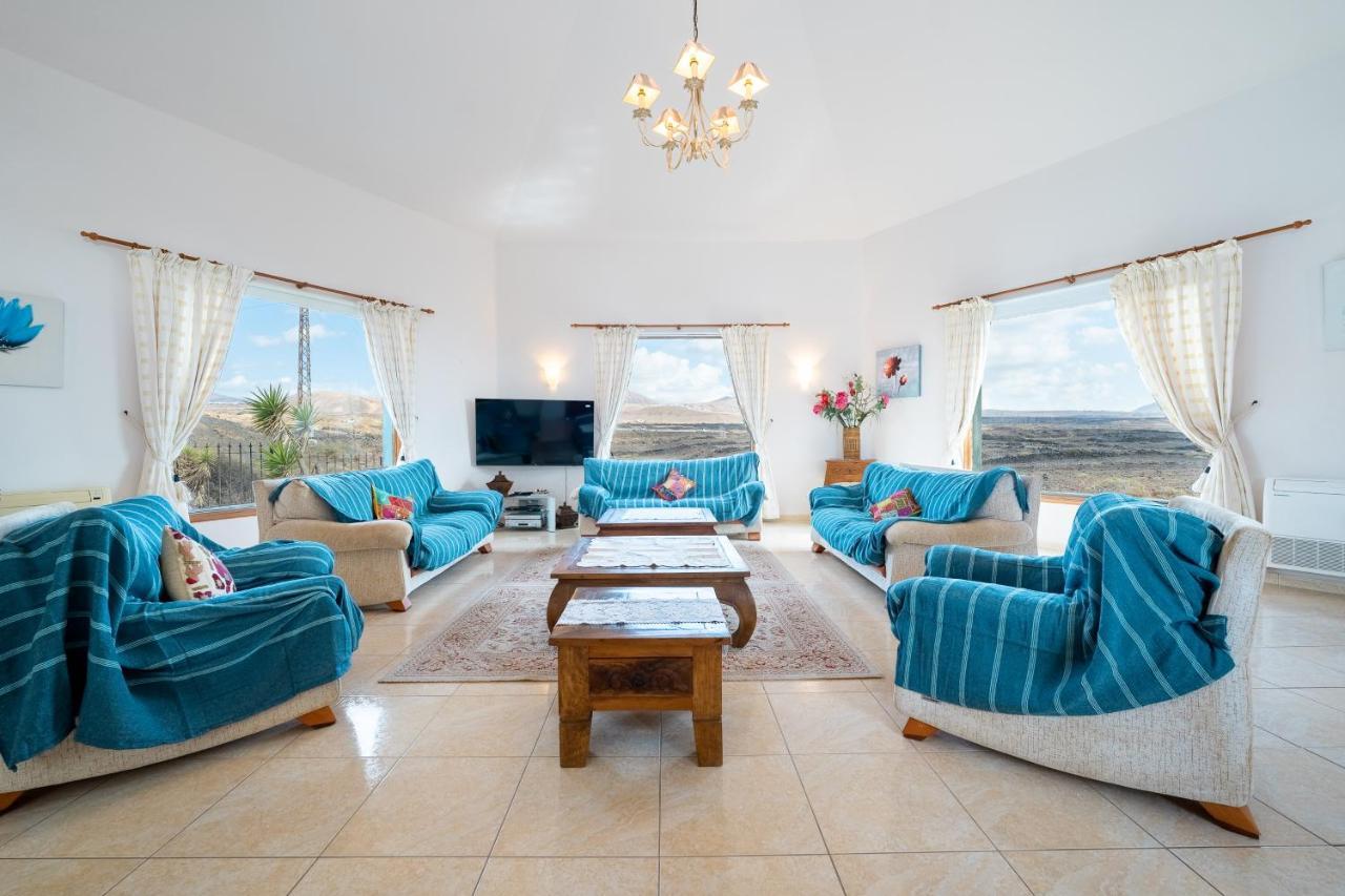 Villa Milan Puerto del Carmen  Extérieur photo