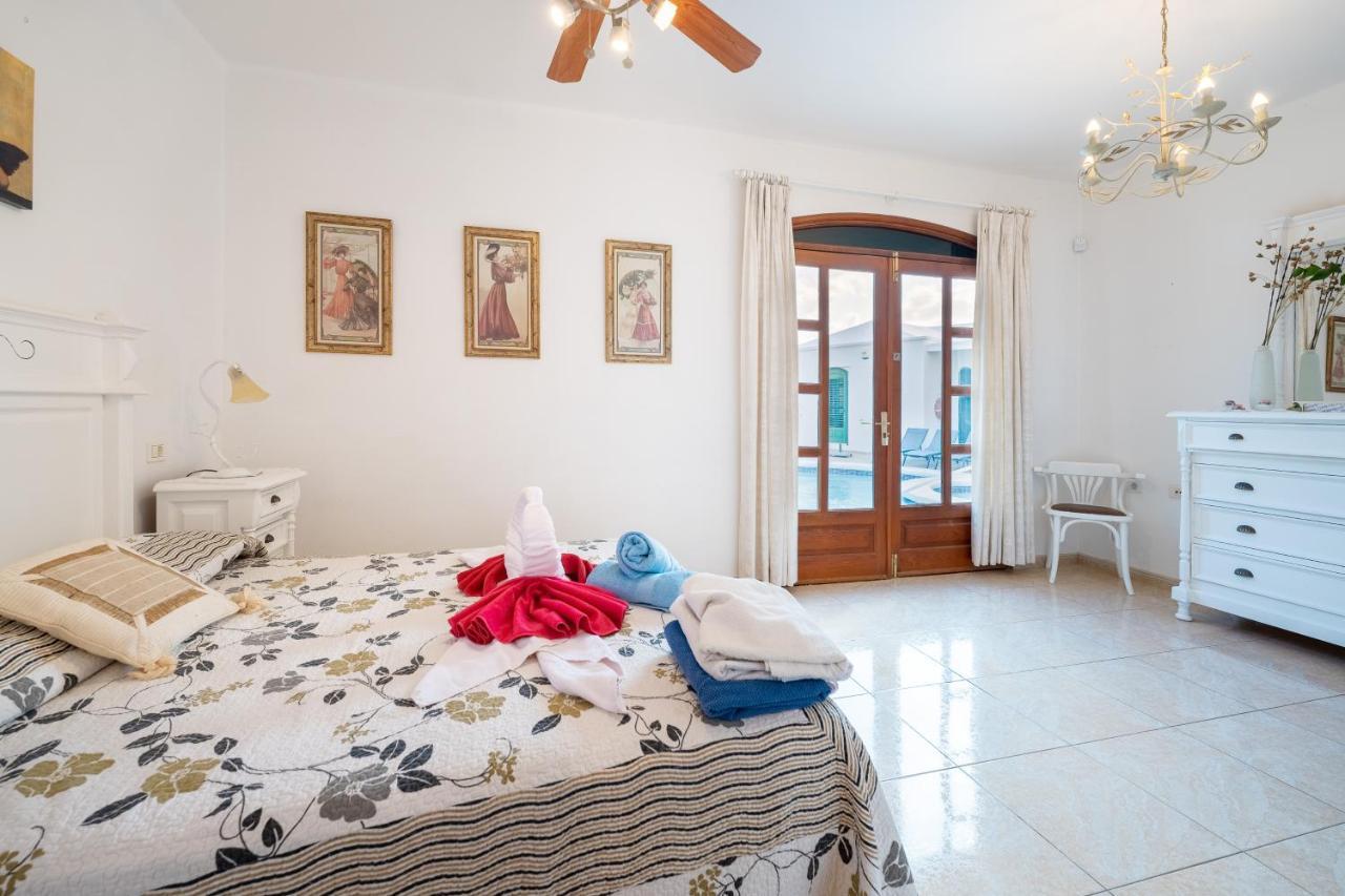 Villa Milan Puerto del Carmen  Extérieur photo