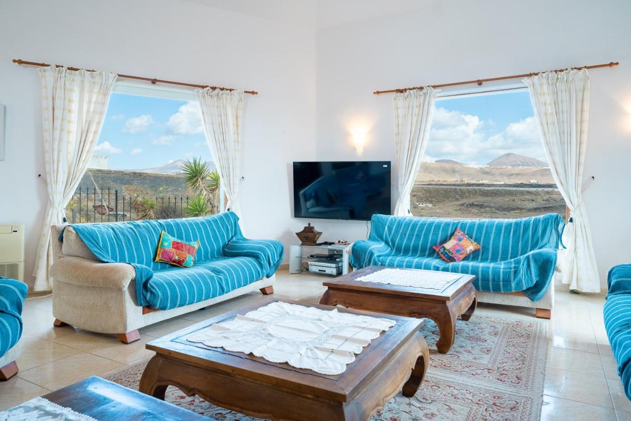 Villa Milan Puerto del Carmen  Extérieur photo